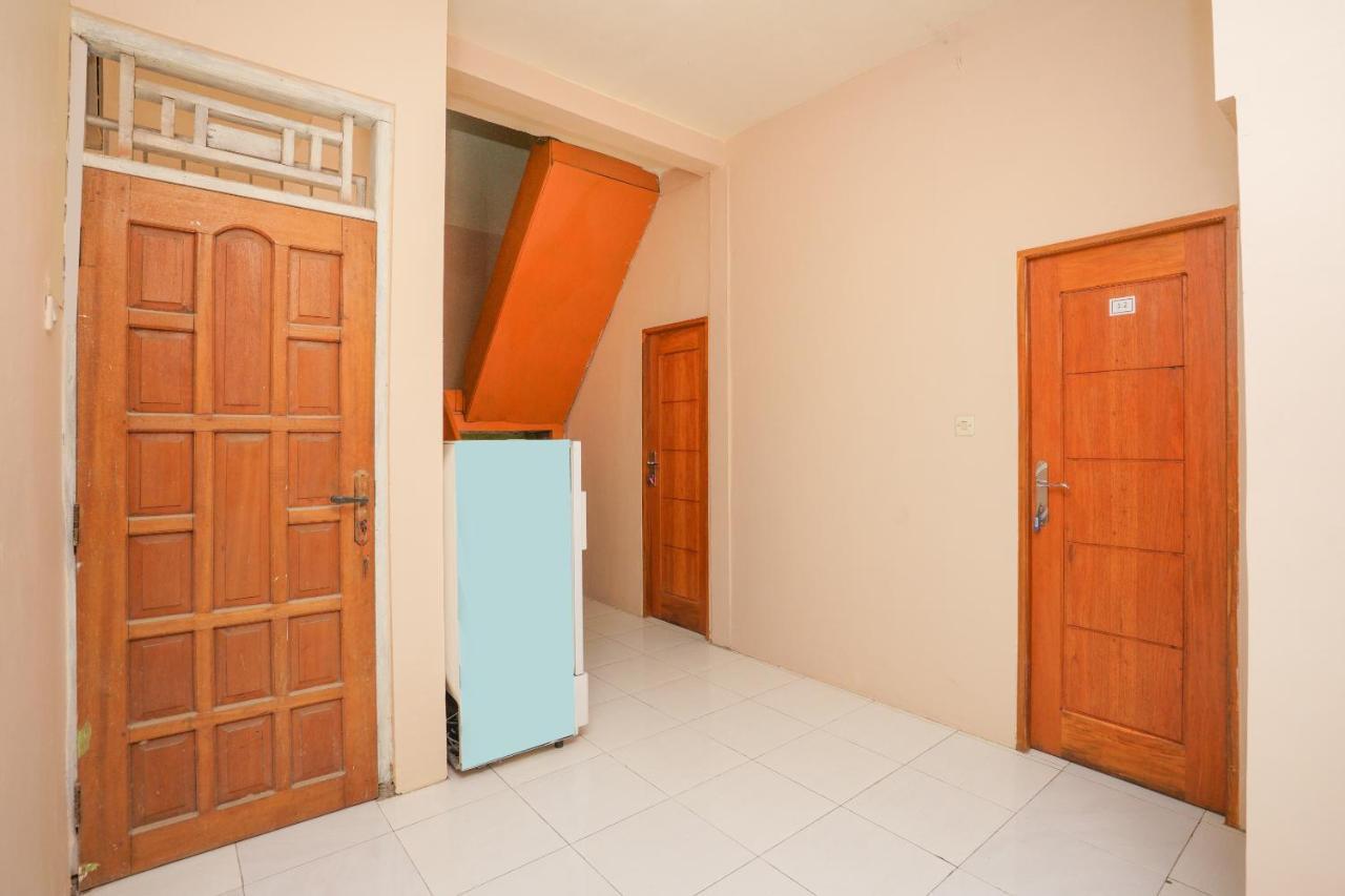 OYO 2656 Az Zahra Residence Syariah Surabaja Zewnętrze zdjęcie