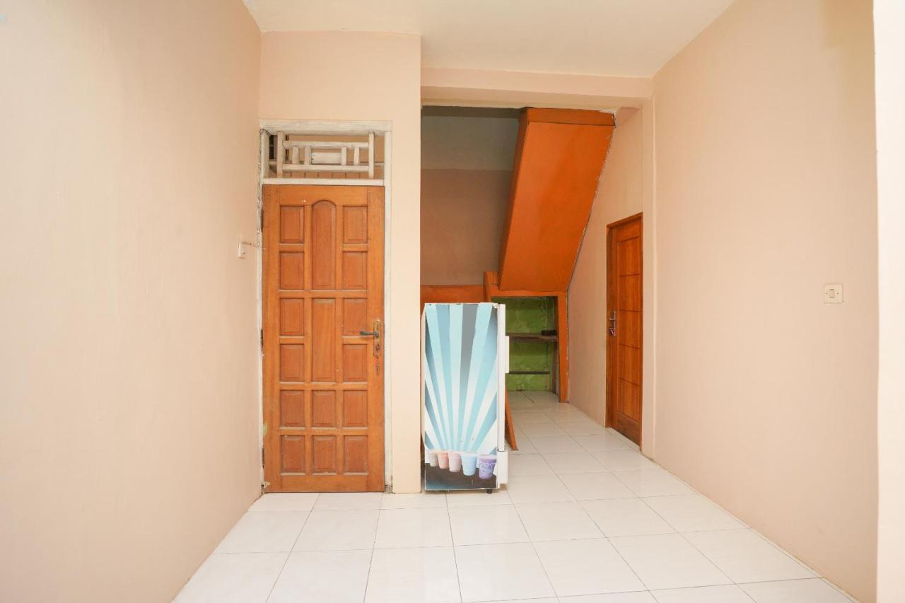 OYO 2656 Az Zahra Residence Syariah Surabaja Zewnętrze zdjęcie