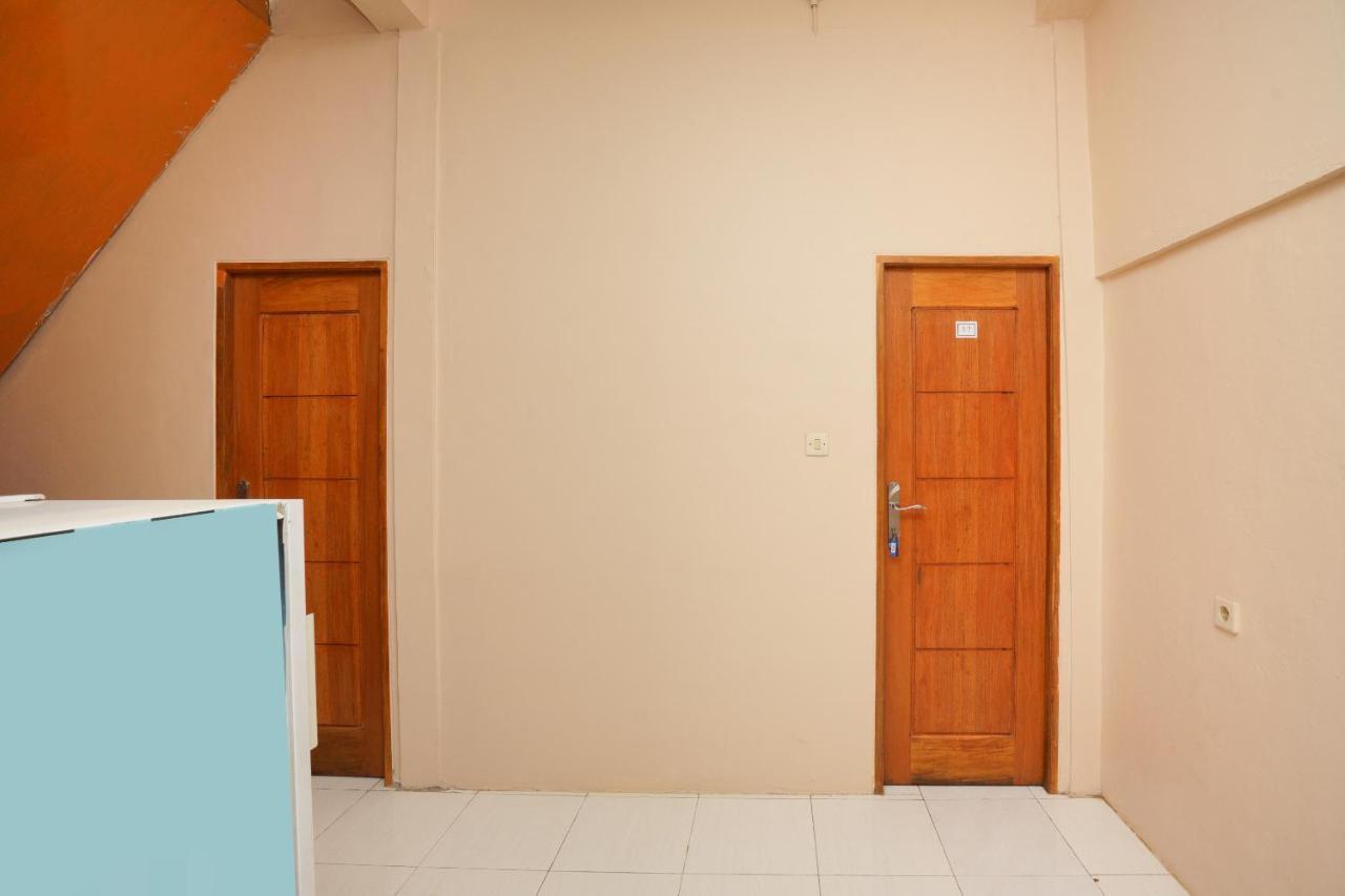 OYO 2656 Az Zahra Residence Syariah Surabaja Zewnętrze zdjęcie